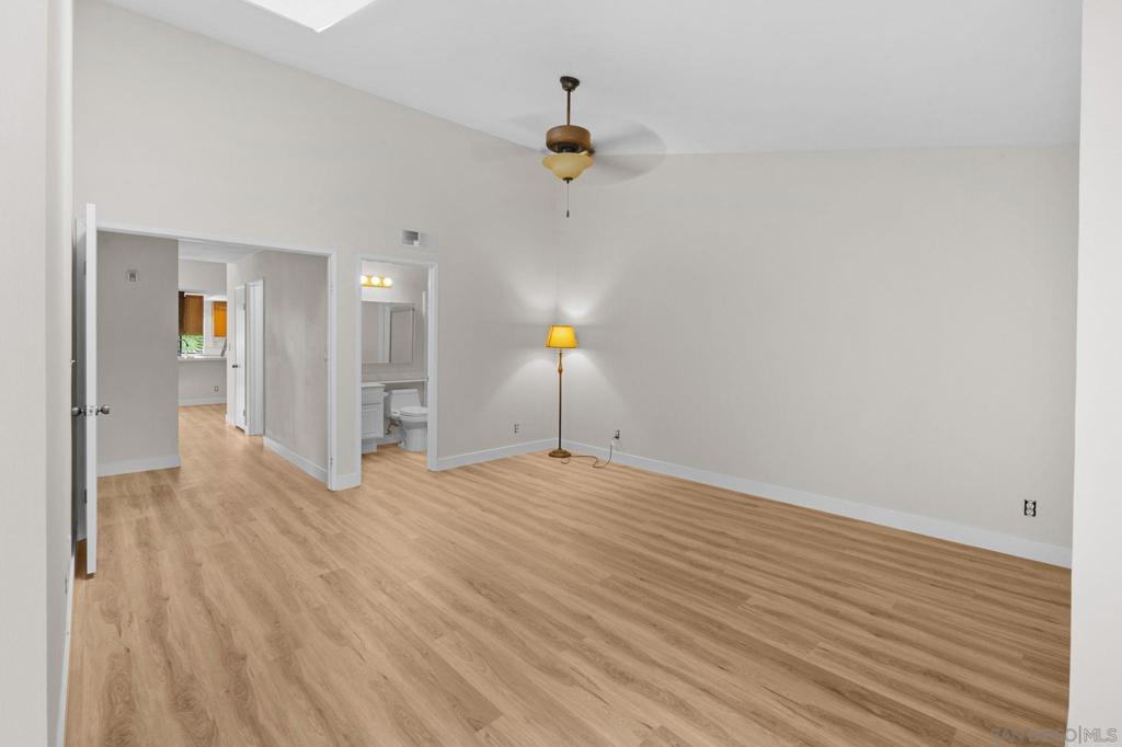 12884 CAMINO DE LA BRECCIA