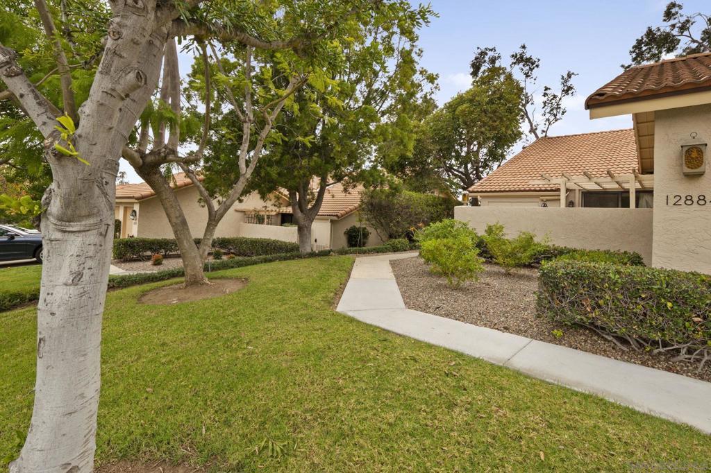 12884 CAMINO DE LA BRECCIA