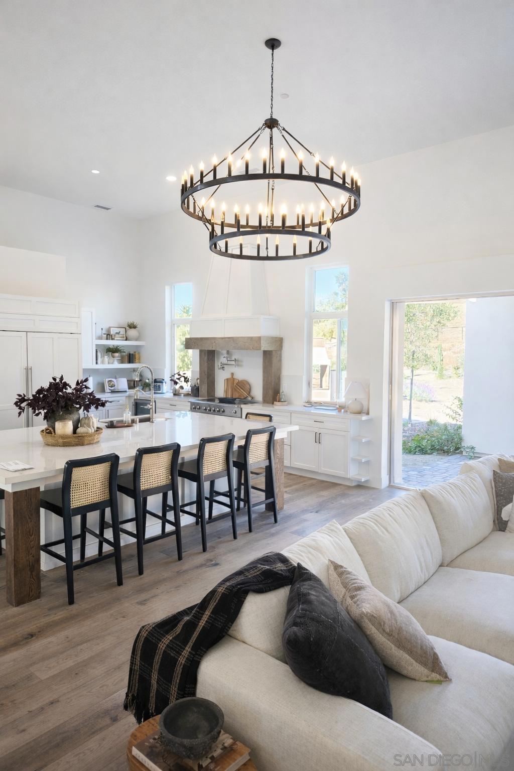 5808 Lake Vista Dr.
