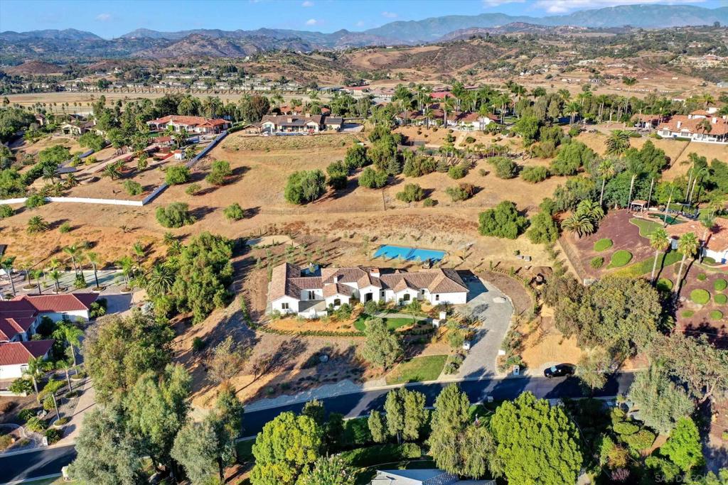5808 Lake Vista Dr.