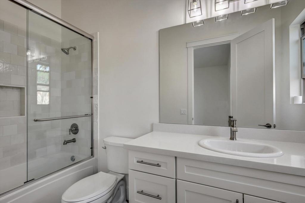 5808 Lake Vista Dr.