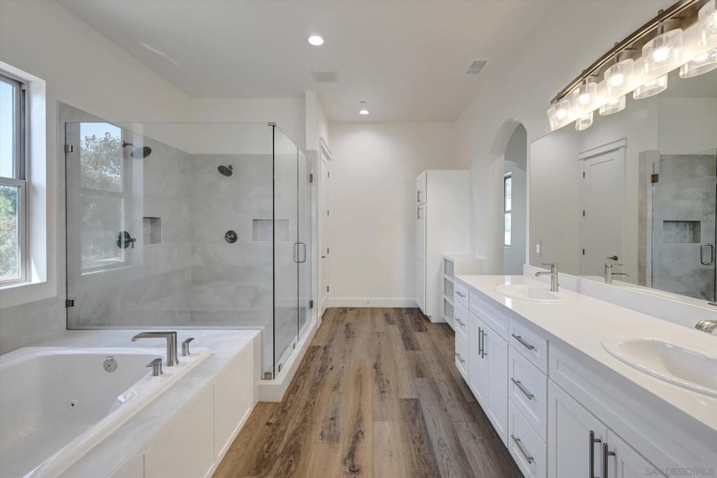 5808 Lake Vista Dr.