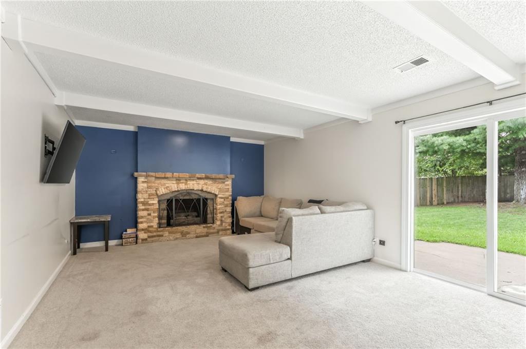 8216 NW Delta Drive