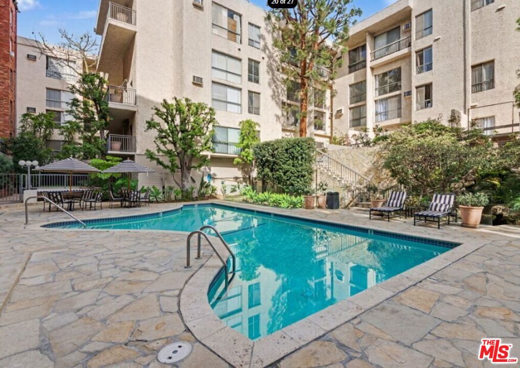 1440 Veteran Avenue 236