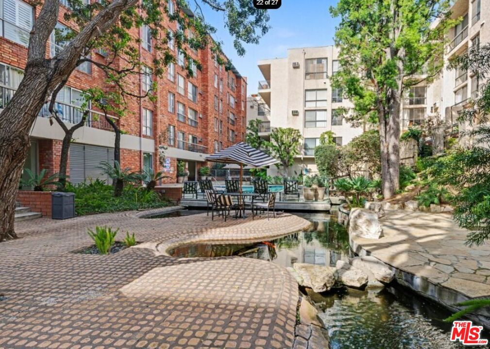 1440 Veteran Avenue 236