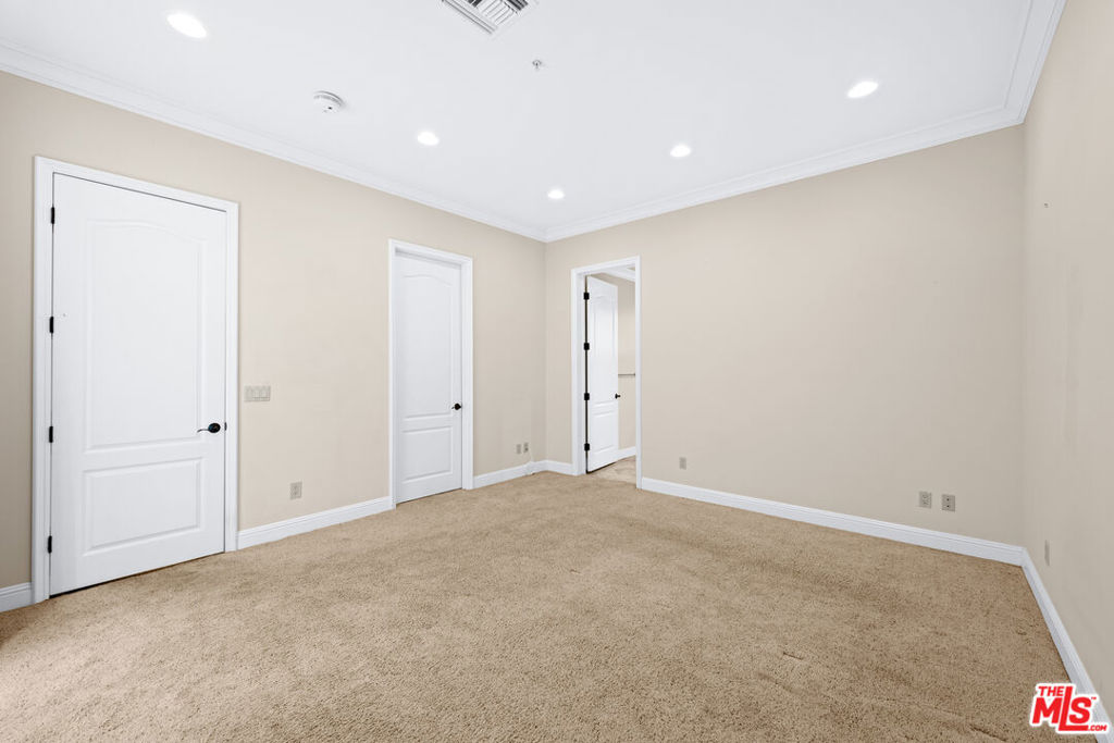 108 S El Molino Avenue