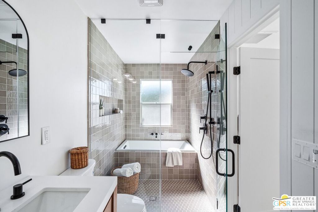 3111 E San Juan Road