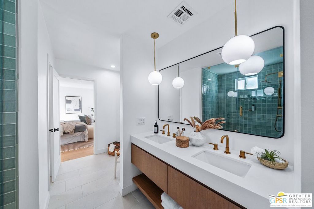 3111 E San Juan Road