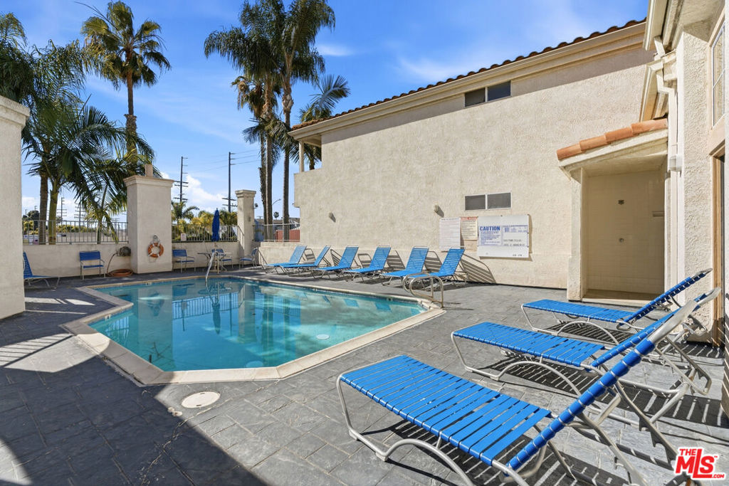 3605 E Anaheim Street 205