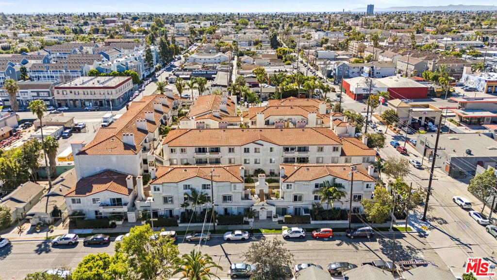 3605 E Anaheim Street 205