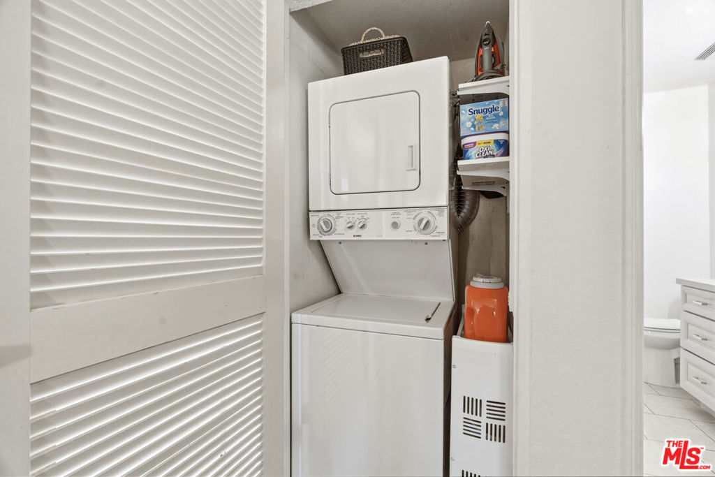 3605 E Anaheim Street 205