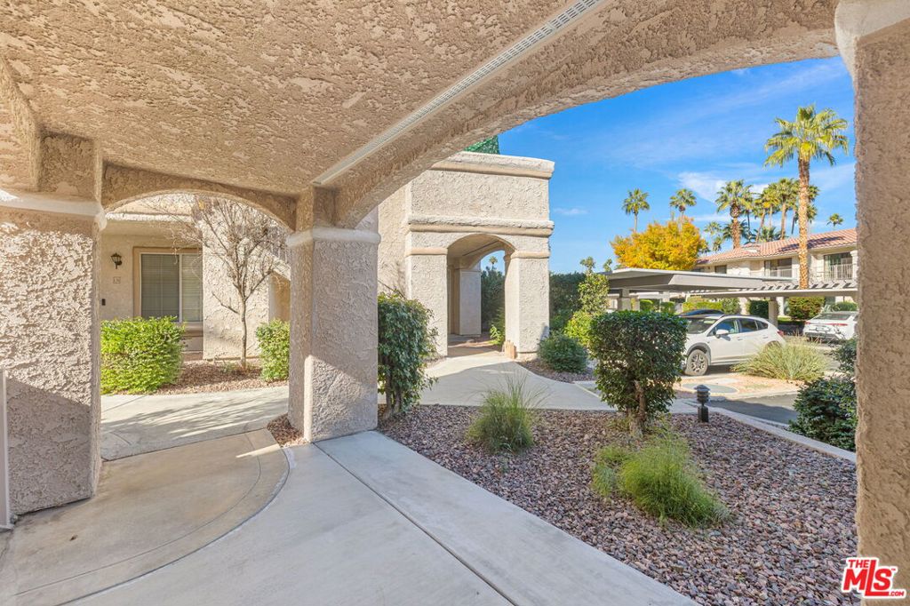 2001 E Camino Parocela K79