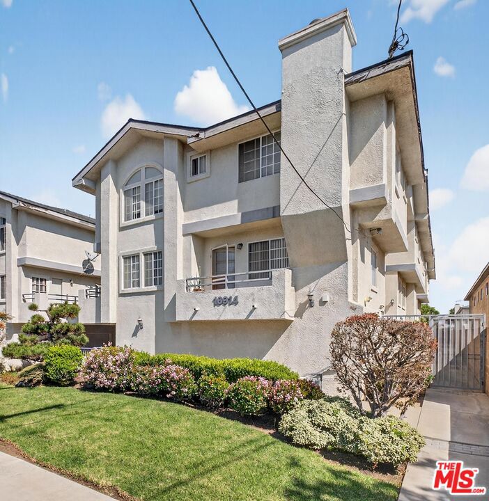 16914 S Dalton Avenue 1