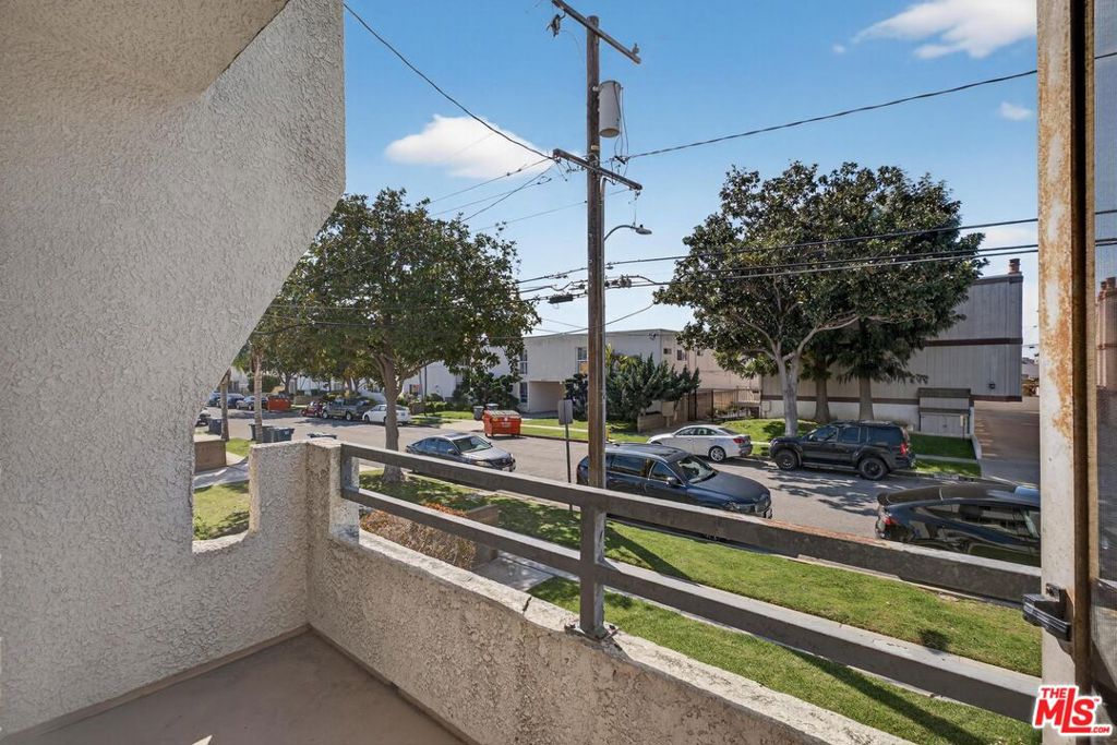 16914 S Dalton Avenue 1