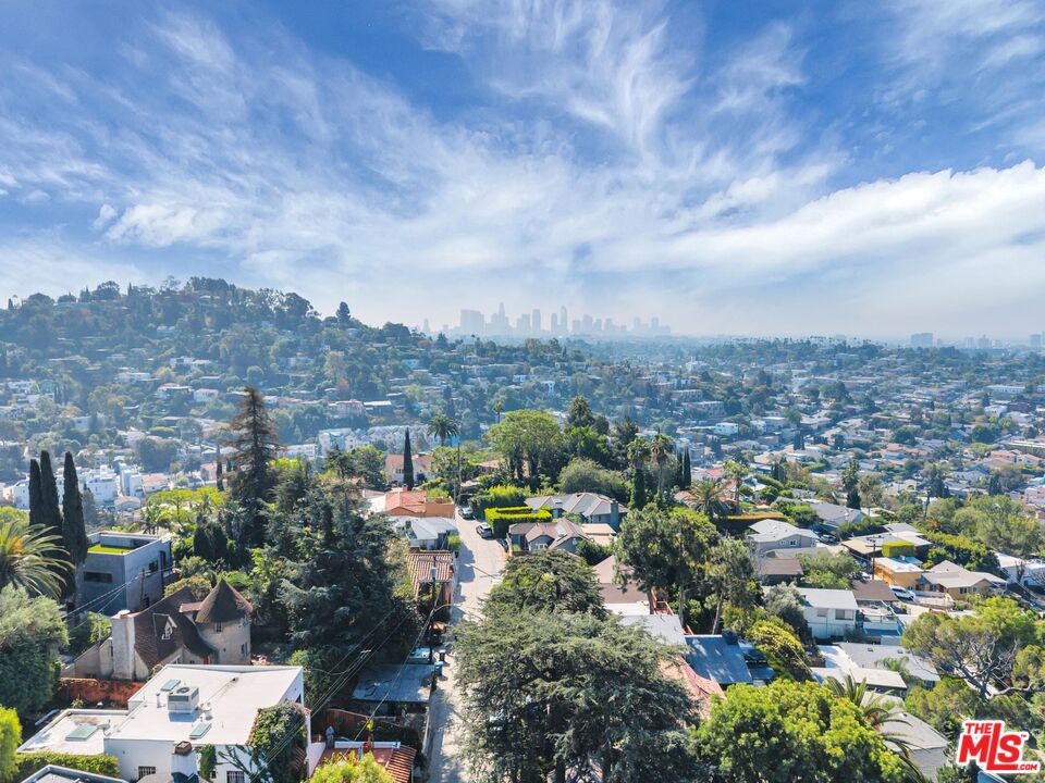 1570 Sanborn Ave