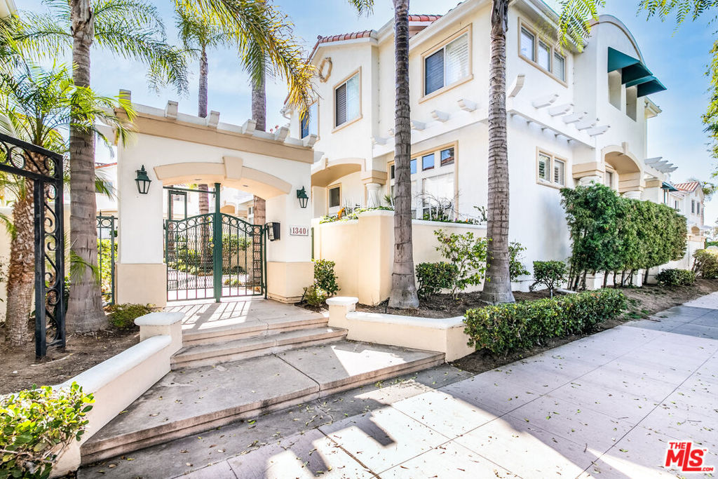 1340 El Prado 21