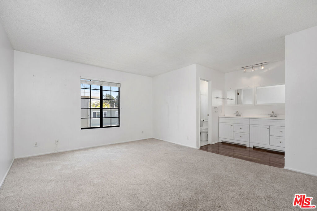 2519 Kansas Avenue 107