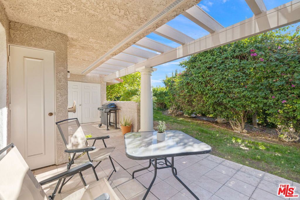 2001 E Camino Parocela K79