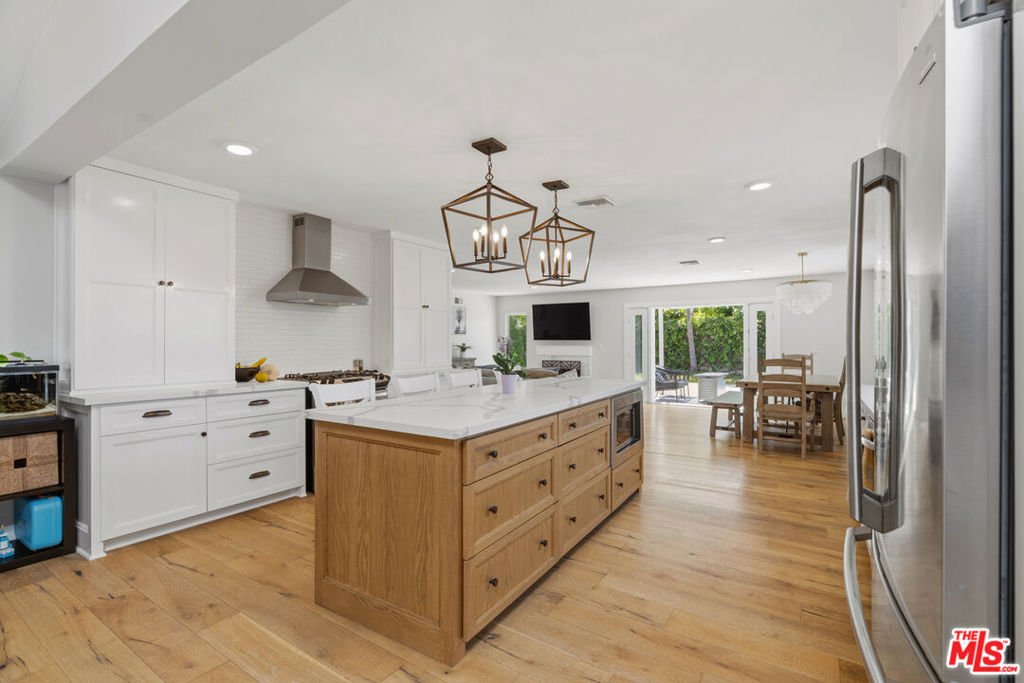 7022 Lofty Grove Drive