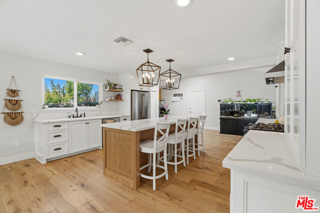 7022 Lofty Grove Drive