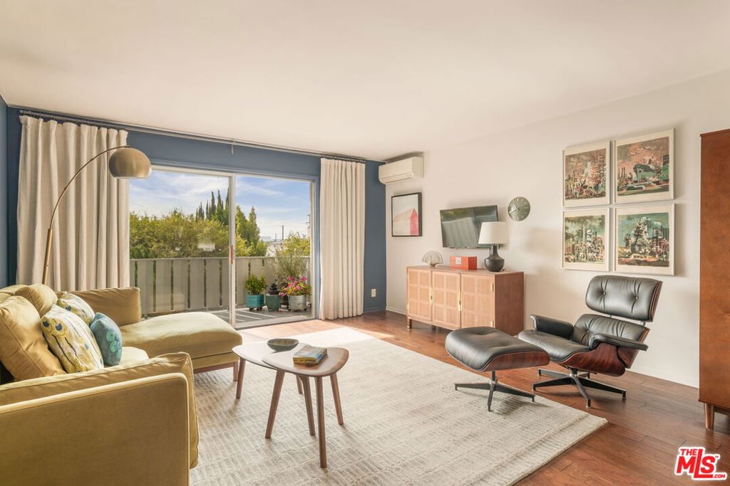 4343 Finley Avenue 28