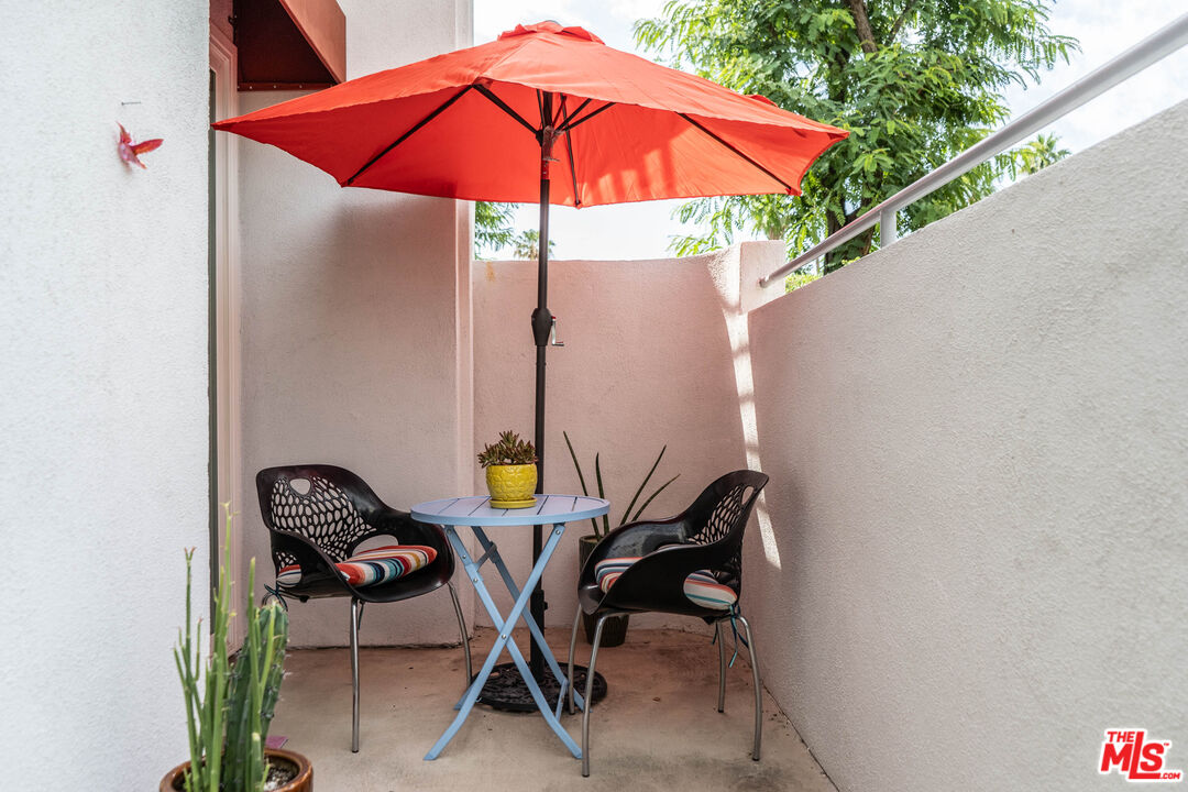 401 S El Cielo Rd Unit: 11