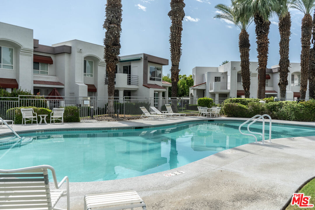 401 S El Cielo Rd Unit: 11