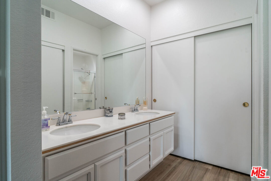 401 S El Cielo Rd Unit: 11