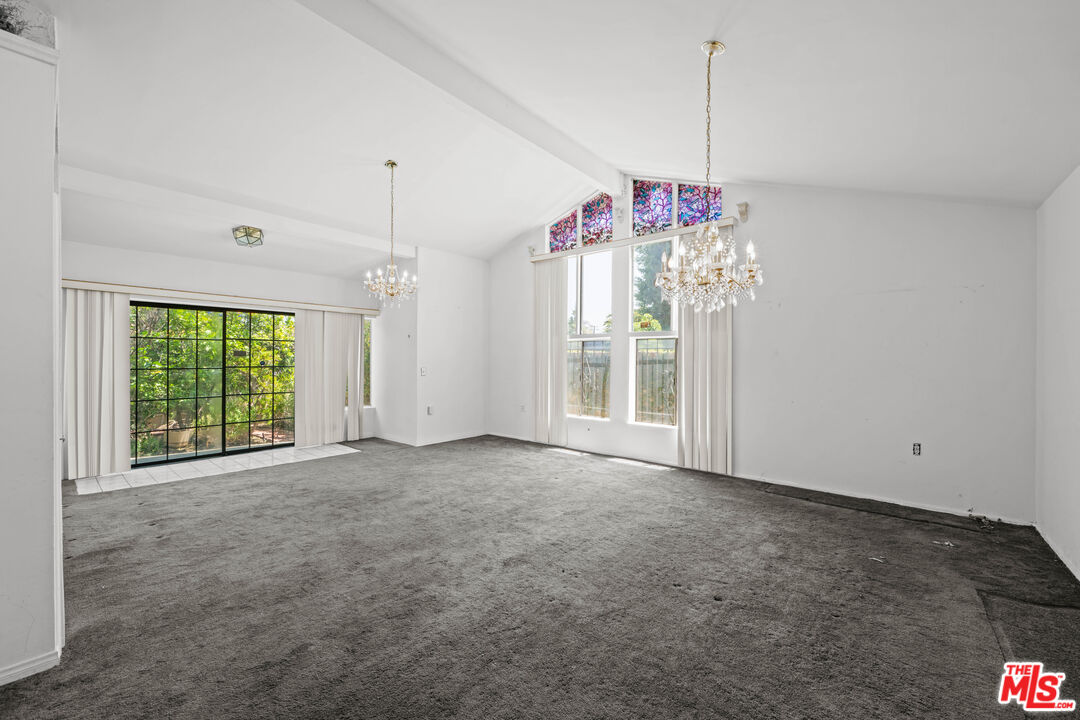 2467 Calle Villada Cir
