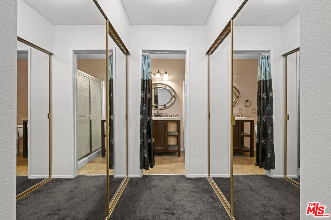 2467 Calle Villada Cir