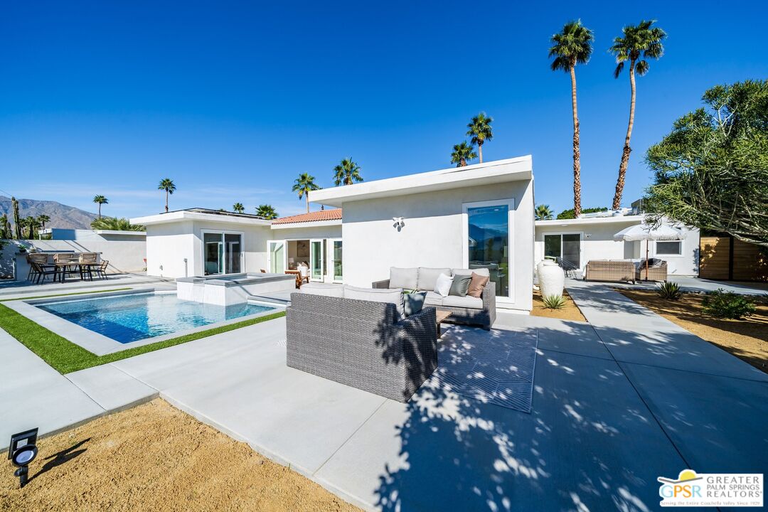 3111 E San Juan Rd