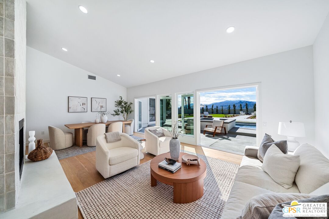 3111 E San Juan Rd