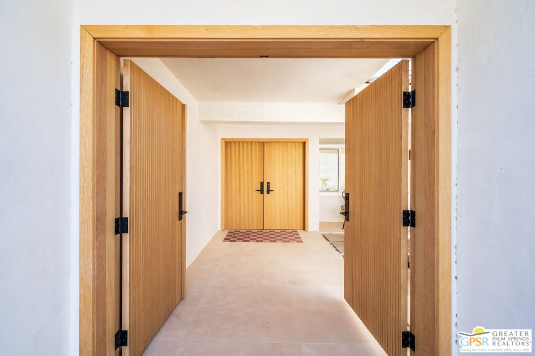 3111 E San Juan Rd