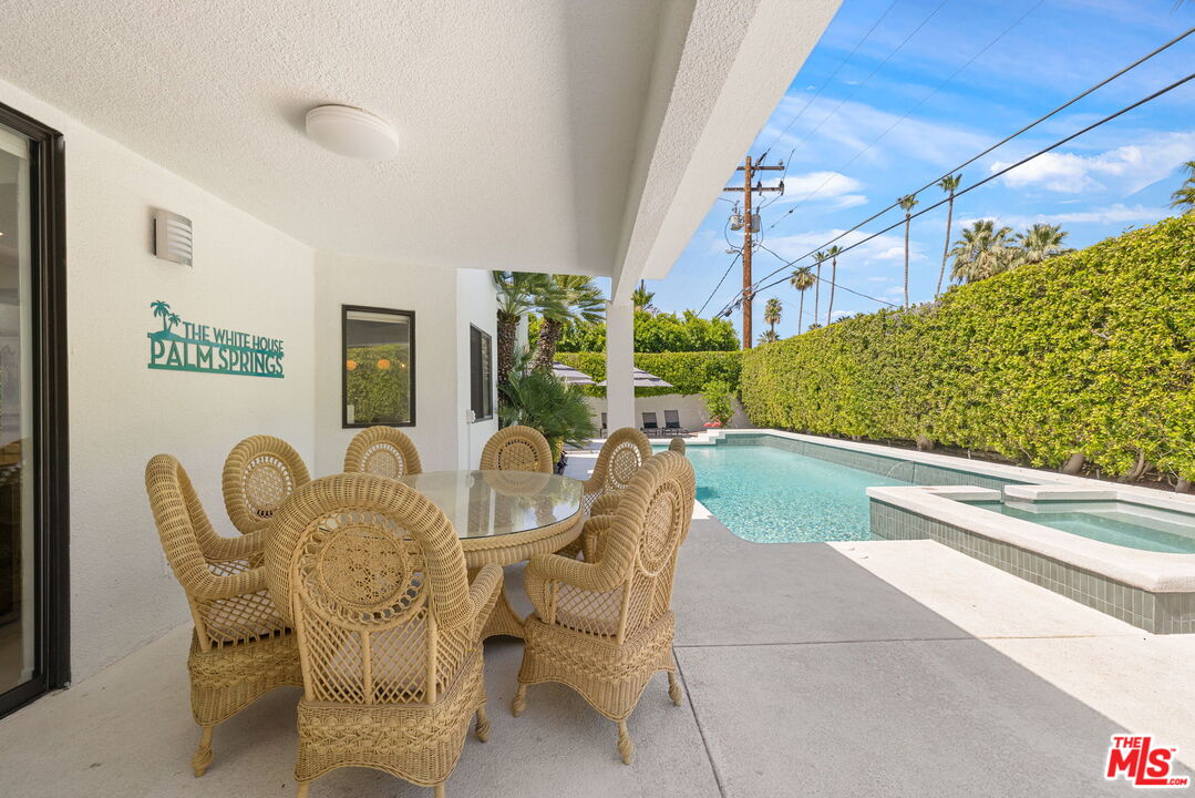 1414 S Sagebrush Rd
