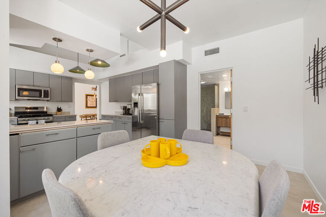 1414 S Sagebrush Rd