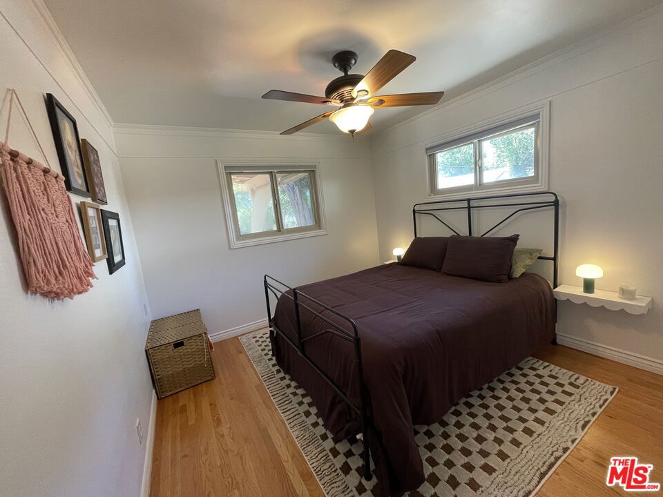 448 W 10th Street