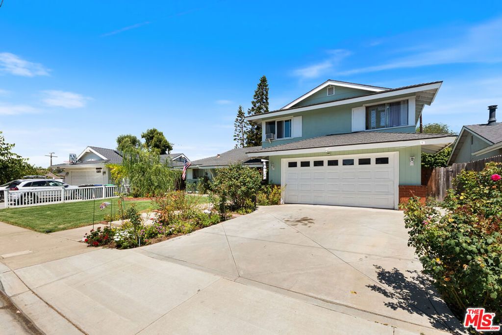 1075 Corona Lane