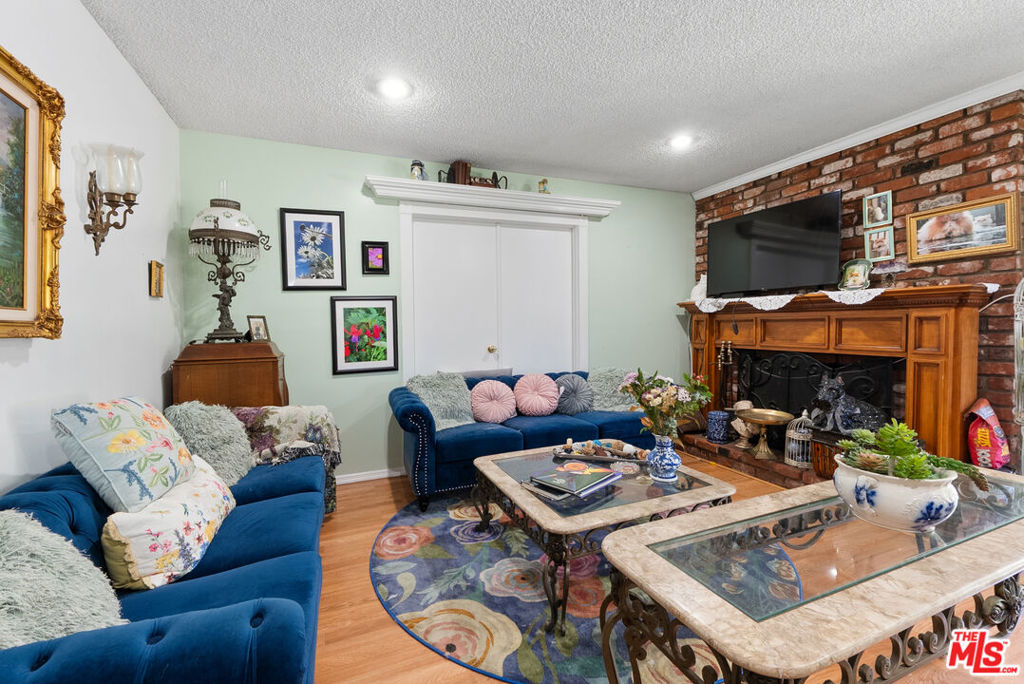 1075 Corona Lane