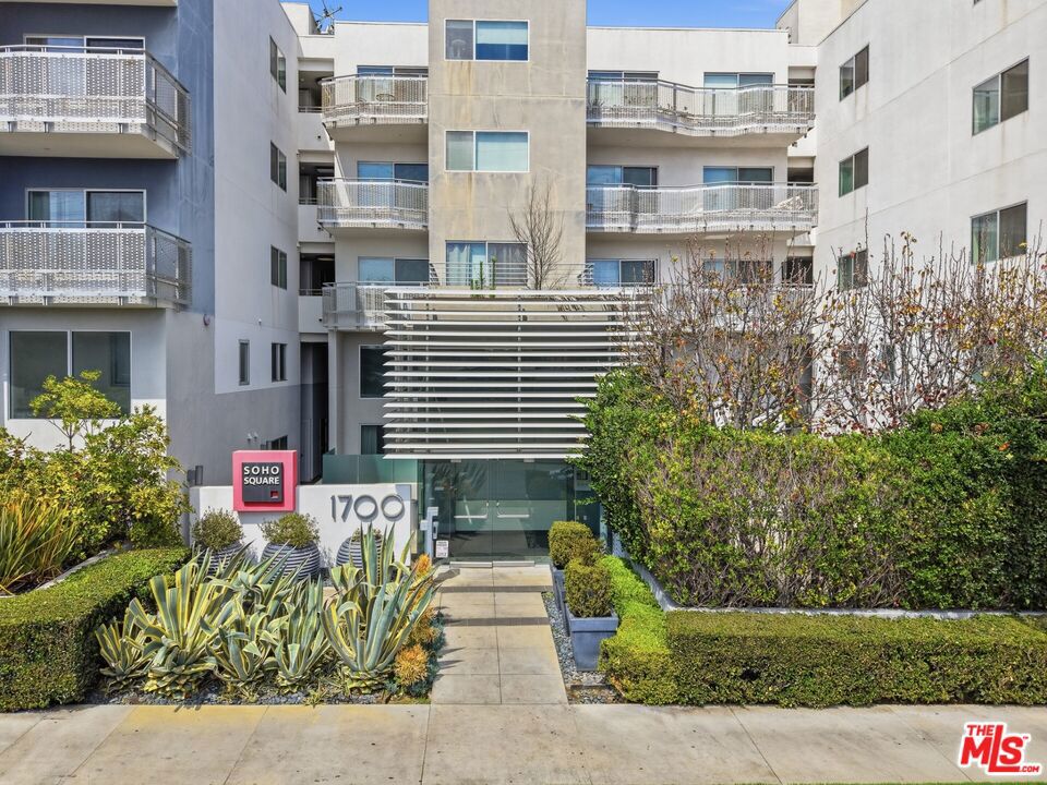 1700 Sawtelle Boulevard 210