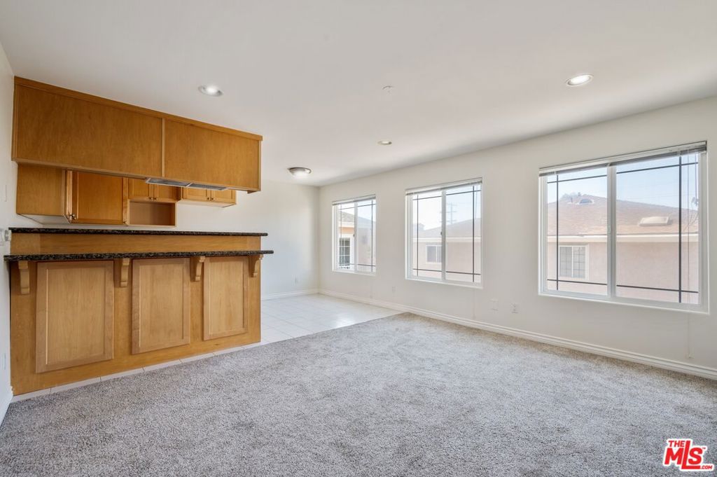1565 W 218th Street