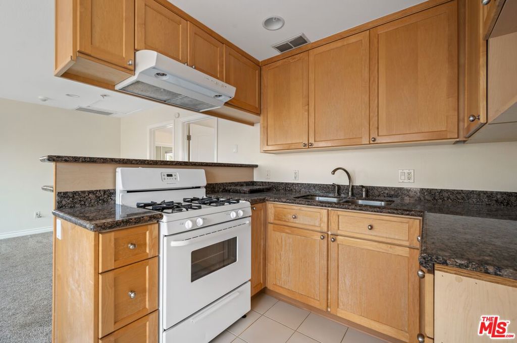 1565 W 218th Street