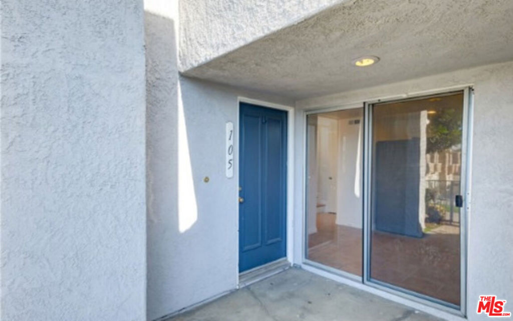 11826 Loma Drive 105