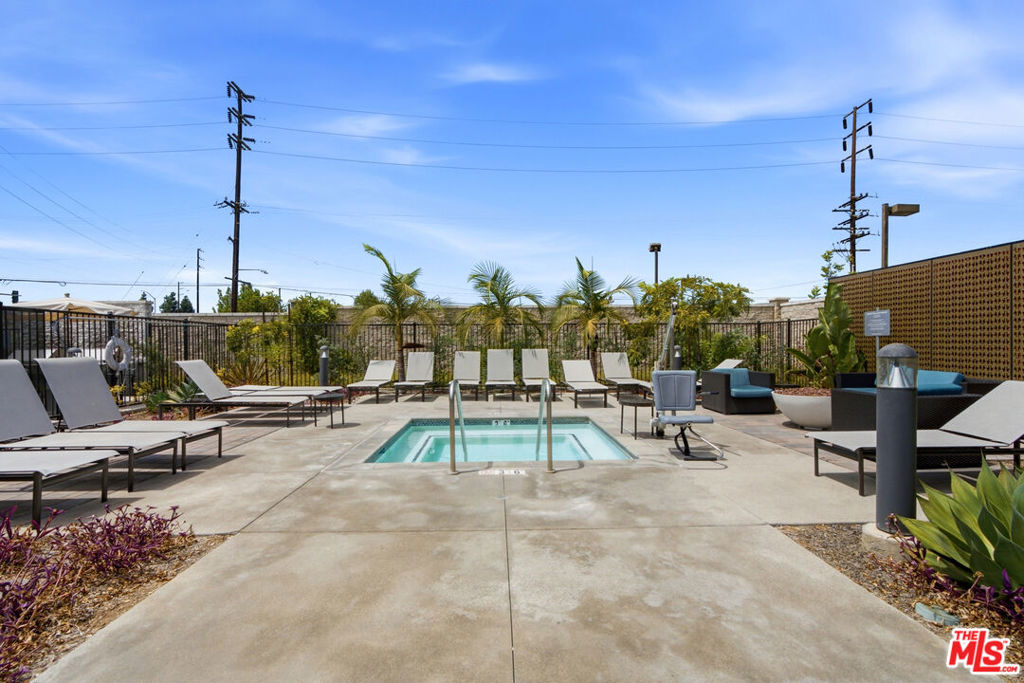 1426 Reliance