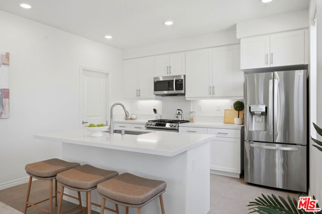 1426 Reliance