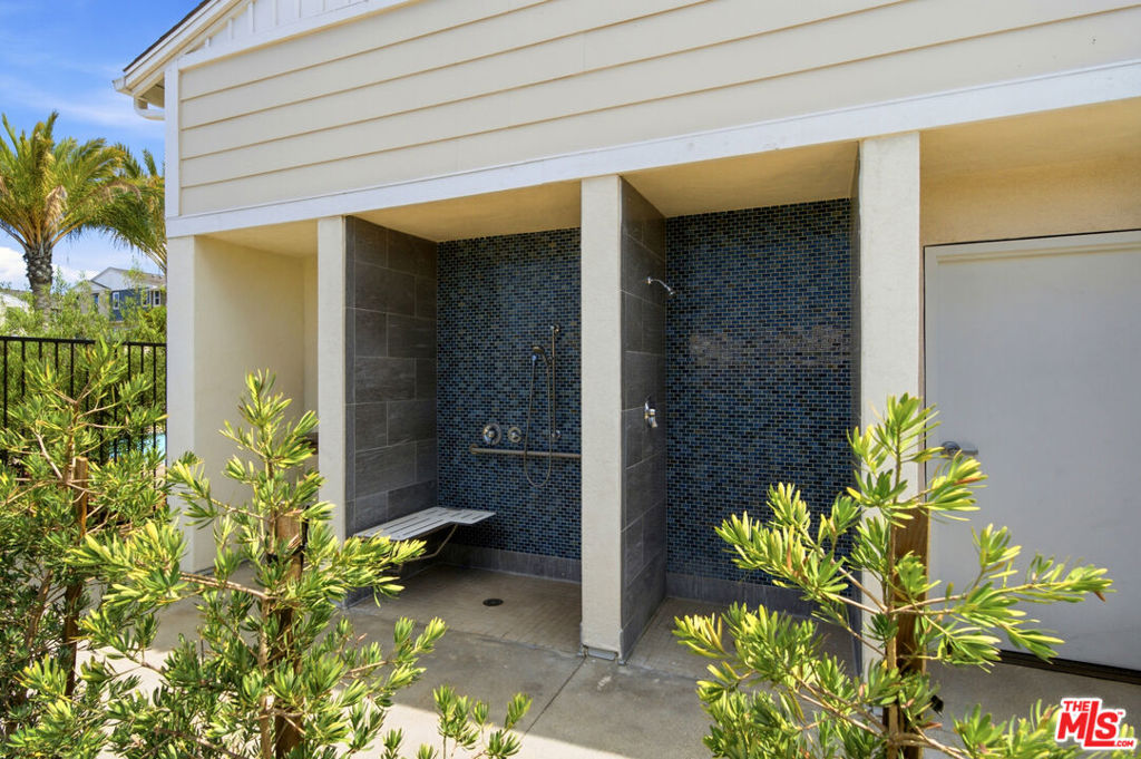 1426 Reliance