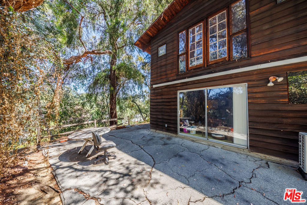 2509 Roscomare Road