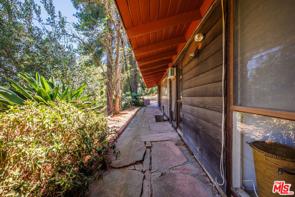 2509 Roscomare Road