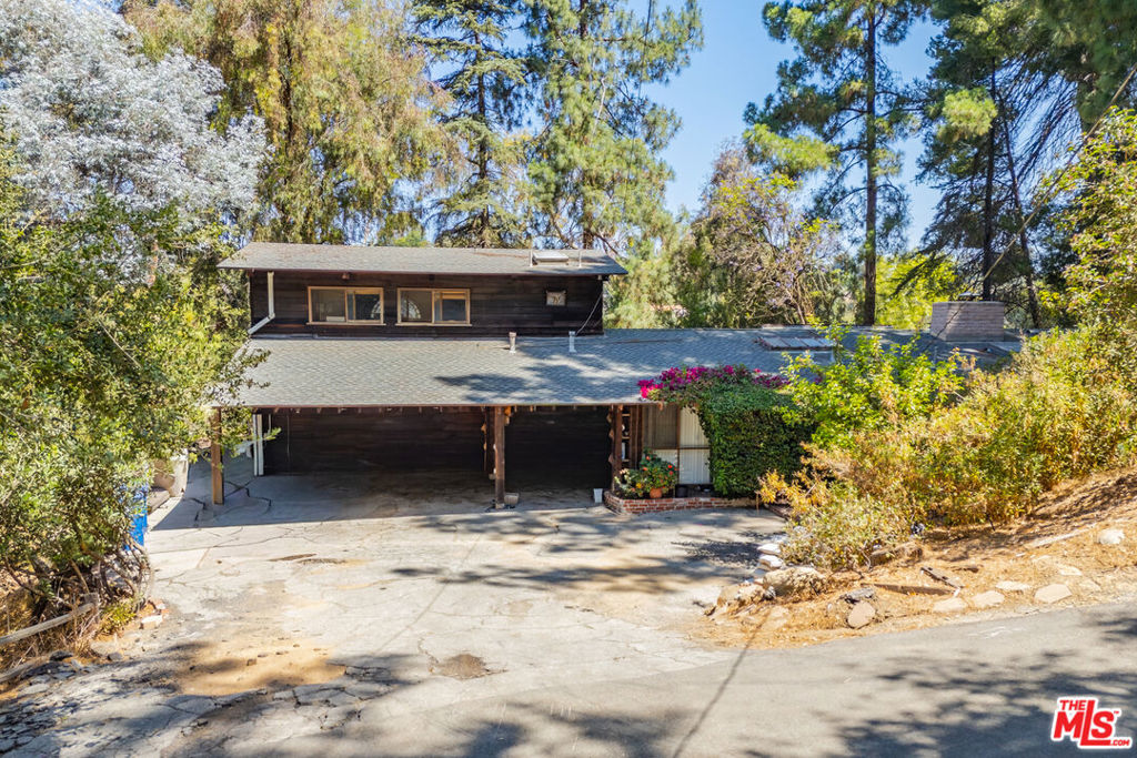 2509 Roscomare Road