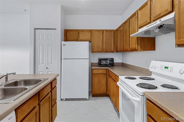 10715 Twenty Mile Road Unit: 203