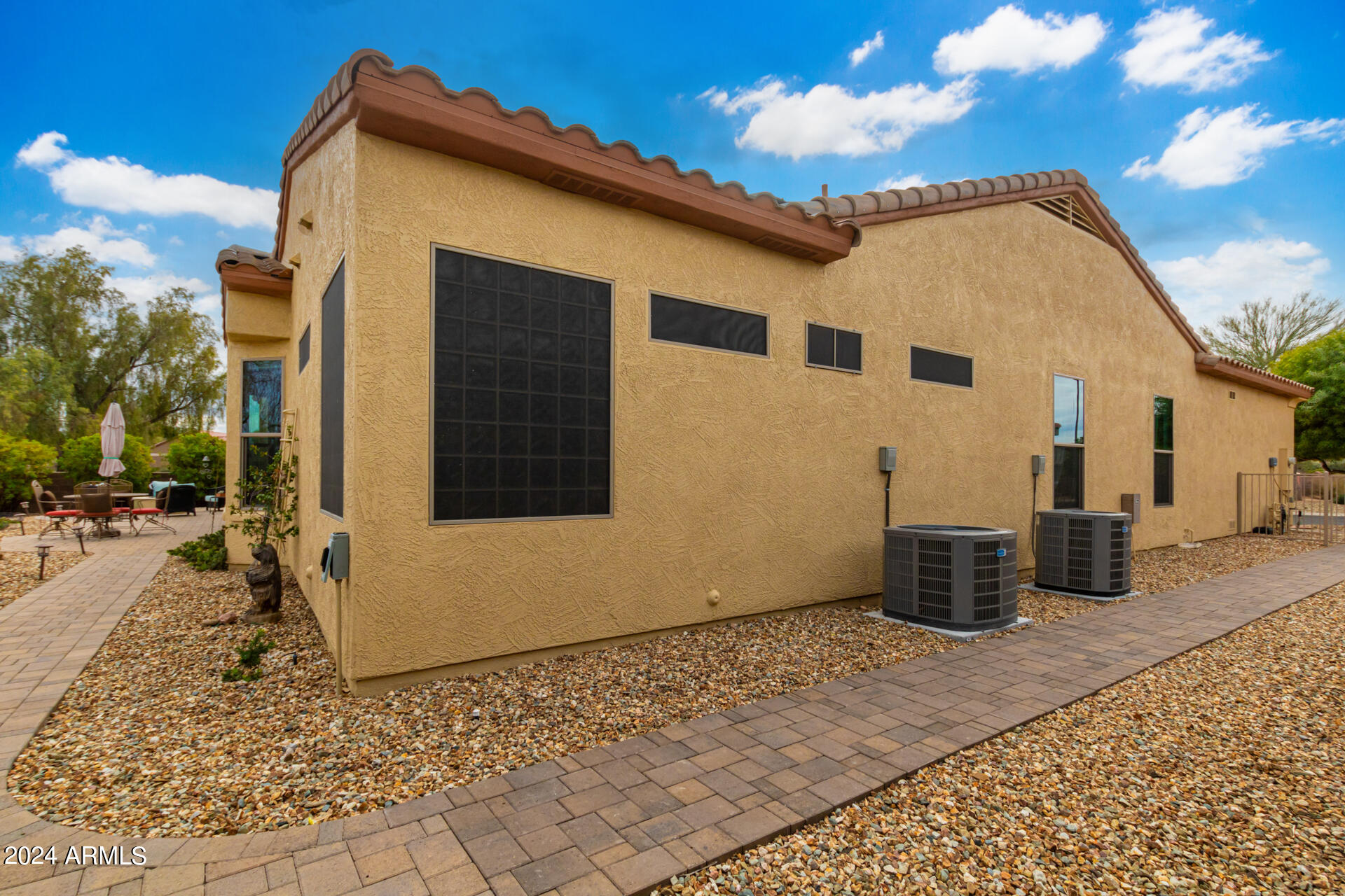 15226 W SIERRA VISTA Drive